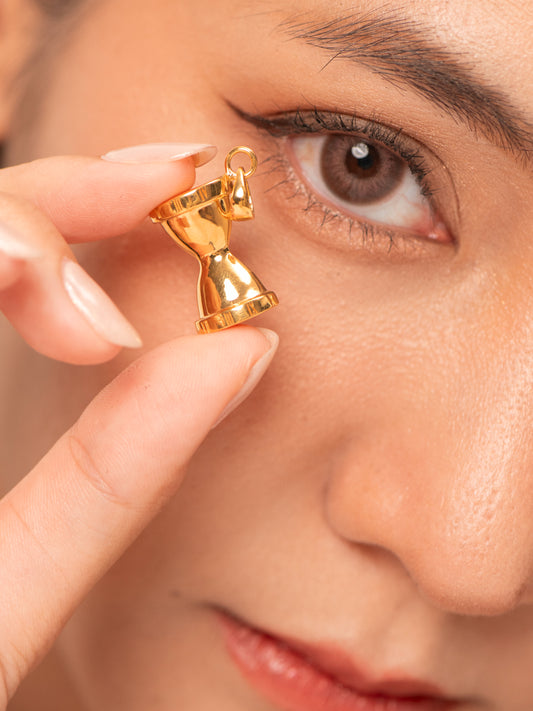 Hourglass Roman Numeral Necklace (Gold Vermeil)